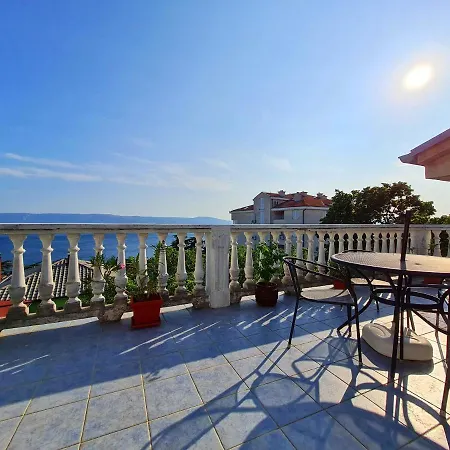 Apartmán Apartman Tea Novi Vinodolski Exteriér fotografie